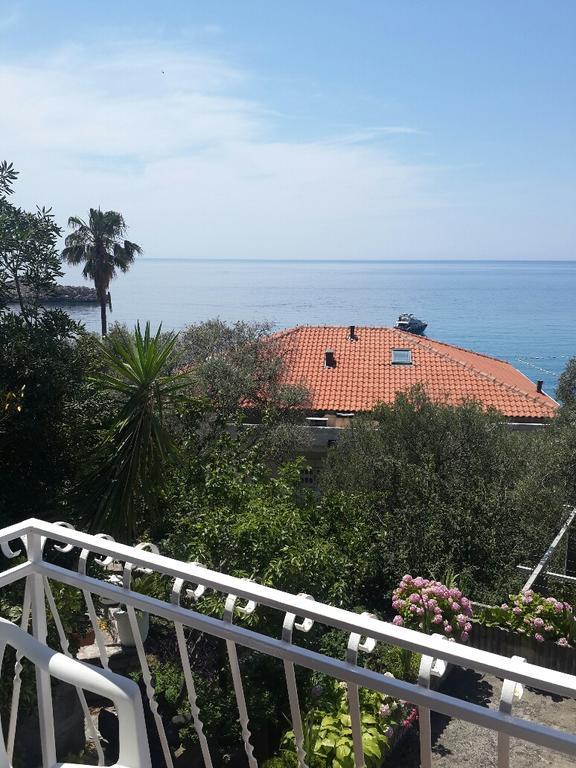 Apartments Andus Sveti Stefan Exterior photo